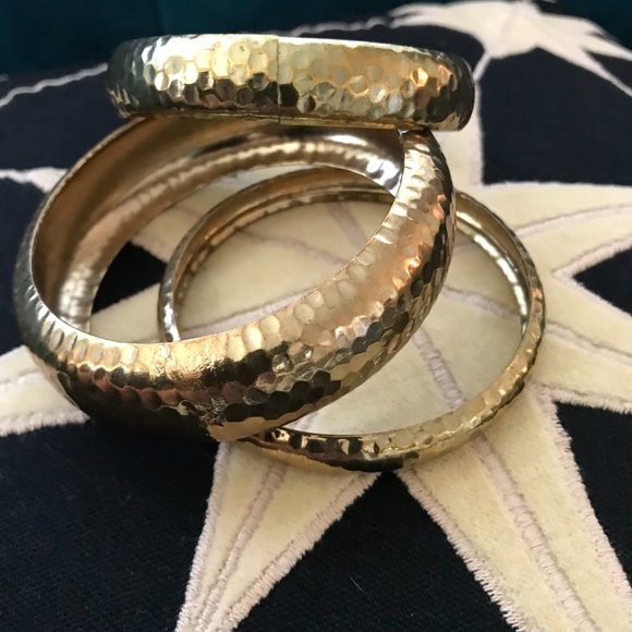 Set of three gold bangle type bracelets - Picture 3 of 3